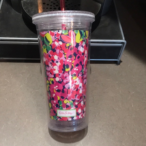 Lilly Pulitzer Other - Lilly Pulitzer floral tulip reusable tumbler Lilly Pulitzer Other - Lilly Pulitzer floral tulip reusable tumbler